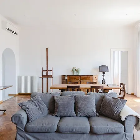 דירה Elegante E Classico Attico Con Terrazzo Privato Vicino Al Vaticano
